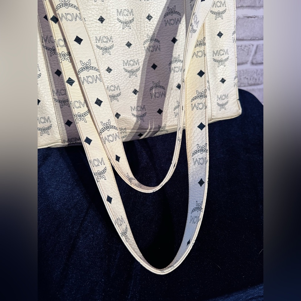MCM Visetos White Monogram Large Shoulder Tote Shopper Bag - Picture 10 of 11